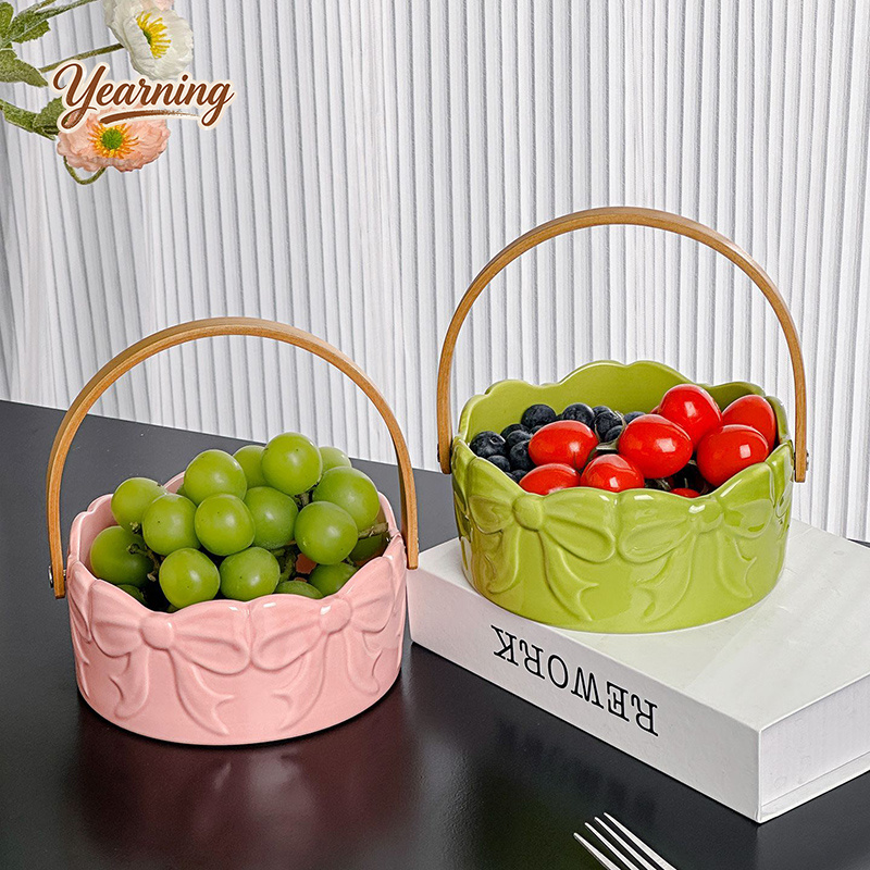 High End Bow Handle Ceramic Fr - Snacks Food Gift Baskets recension och pris